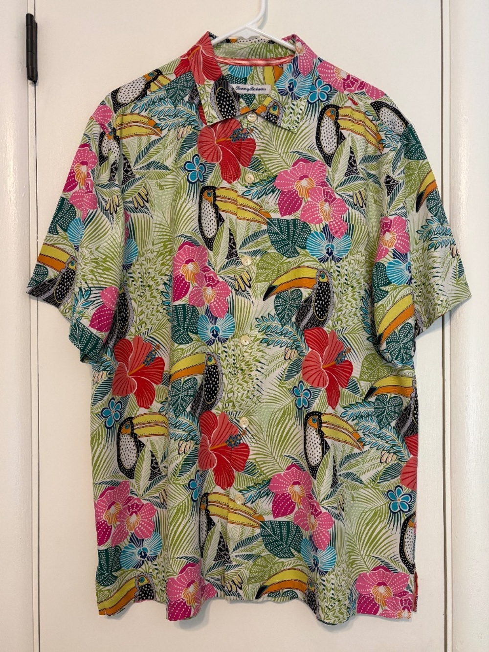 Tommy Bahama Men's S/S Silk "If One Can Toucan" Button-Front Camp Shirt L Logo